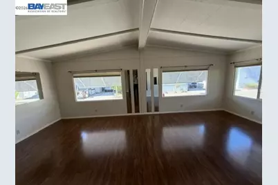 28998 Windemere Rd, Hayward, CA 94544 - Photo 2