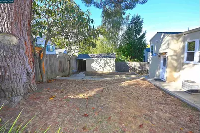 215 Pomona St, Crockett, CA 94525 - Photo 24