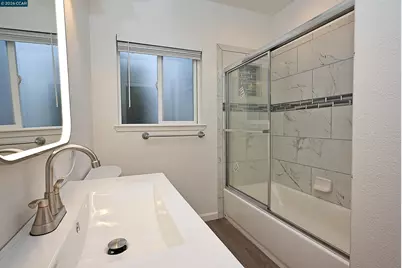 215 Pomona St, Crockett, CA 94525 - Photo 14