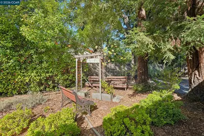 141 Maiden Ln, Danville, CA 94526 - Photo 38