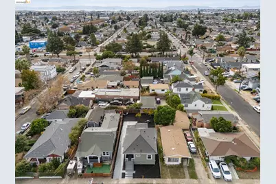 8821 Dowling St, Oakland, CA 94605 - Photo 34