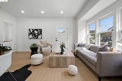 8821 Dowling St, Oakland, CA 94605 - Photo 6