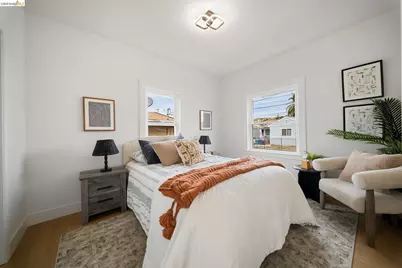 8821 Dowling St, Oakland, CA 94605 - Photo 12