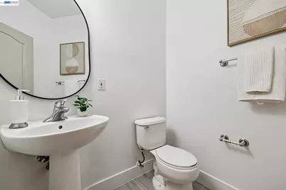 650 Arcadia Dr, Hayward, CA 94541 - Photo 22