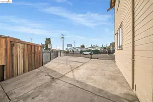 2562 60th Ave, Oakland, CA 94605 - Photo 12