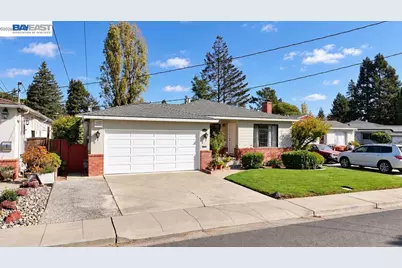18416 Lakecrest Ct, Castro Valley, CA 94546 - Photo 24