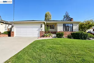 18416 Lakecrest Ct, Castro Valley, CA 94546 - Photo 1