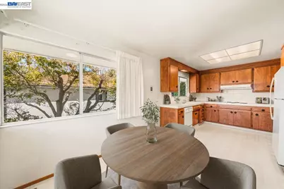 1356 Scenicview Dr, San Leandro, CA 94577 - Photo 18