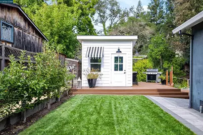 1042 Sunnybrook Dr, Lafayette, CA 94549 - Photo 20