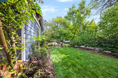 1042 Sunnybrook Dr, Lafayette, CA 94549 - Photo 28