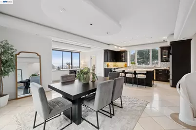 171 Twin Peaks Blvd, San Francisco, CA 94114 - Photo 30