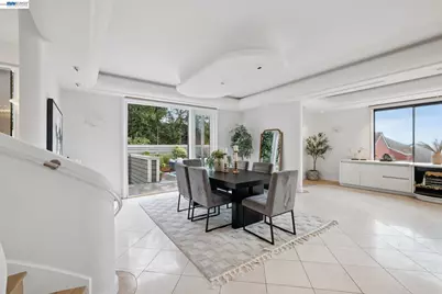 171 Twin Peaks Blvd, San Francisco, CA 94114 - Photo 36