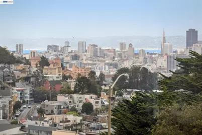 171 Twin Peaks Blvd, San Francisco, CA 94114 - Photo 16