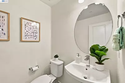 29468 Urbia Way, Hayward, CA 94544 - Photo 16