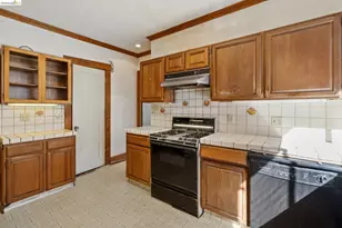 685 Rosal Ave, Oakland, CA 94610 - Photo 38