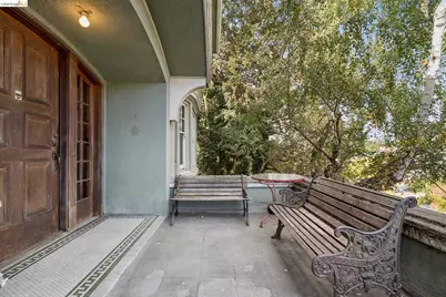 685 Rosal Ave, Oakland, CA 94610 - Photo 18