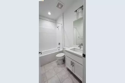 2406 Garden Farms Ave, Lathrop, CA 95330 - Photo 4