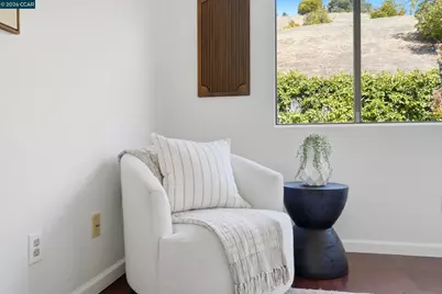 2 Heritage Oaks Rd, Pleasant Hill, CA 94523 - Photo 26