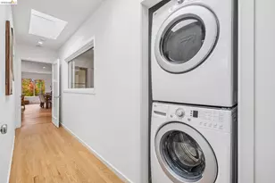 5427 Carlton St, Oakland, CA 94618 - Photo 36