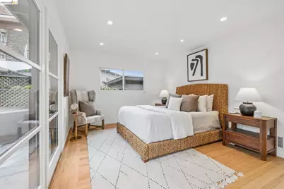 5427 Carlton St, Oakland, CA 94618 - Photo 28