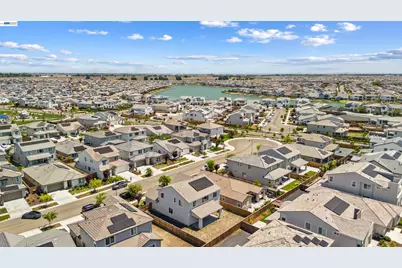 3482 Dobbins Ct, Lathrop, CA 95330 - Photo 6