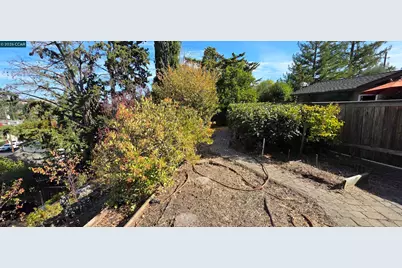 429 Roanoke Dr, Martinez, CA 94553 - Photo 36