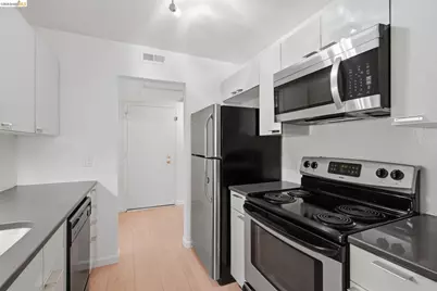 340 Civic Dr #104, Walnut Creek, CA 94596 - Photo 18