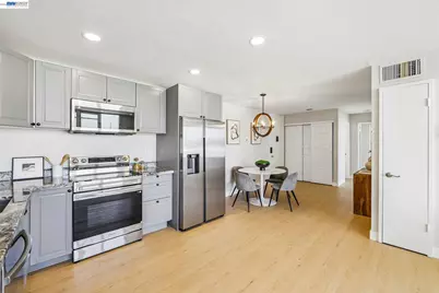 2655 Edison St #204, San Mateo, CA 94403 - Photo 6