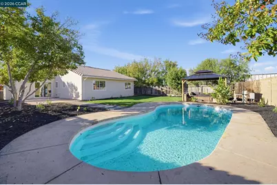 1632 Ontario Street, Fairfield, CA 94553 - Photo 2