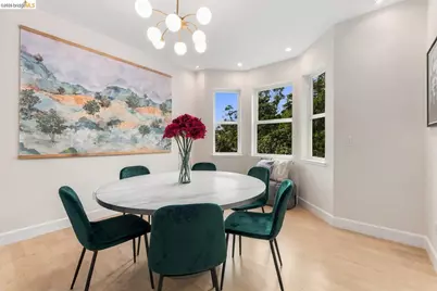 6375 Longcroft Dr, Oakland, CA 94611 - Photo 18