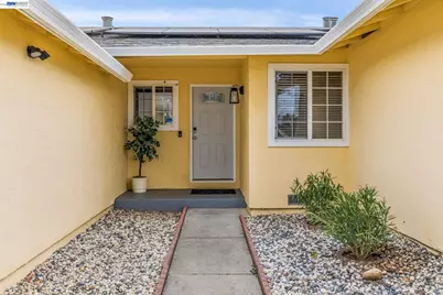 4825 Rose Way, Union City, CA 94587 - Photo 8