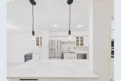 466 Crescent St #114, Oakland, CA 94610 - Photo 8