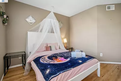 752 Longfellow St, Tracy, CA 95376 - Photo 18