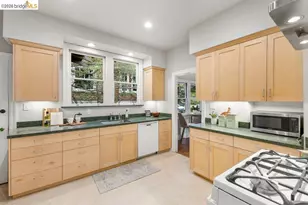 353 Warwick Ave, Oakland, CA 94610 - Photo 18