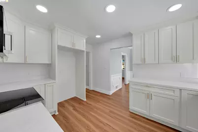 696 Central Ave, Pittsburg, CA 94565 - Photo 14