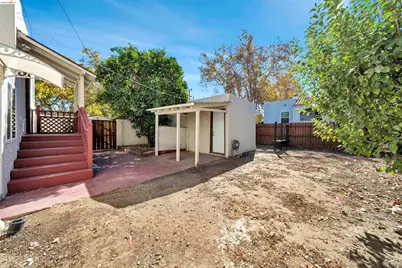 696 Central Ave, Pittsburg, CA 94565 - Photo 34
