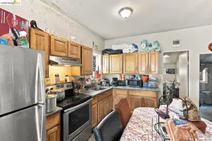 537 Chester, Oakland, CA 94607 - Photo 24