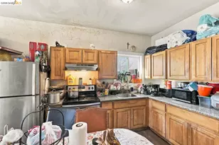 537 Chester, Oakland, CA 94607 - Photo 22