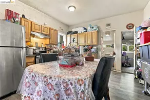 537 Chester, Oakland, CA 94607 - Photo 26