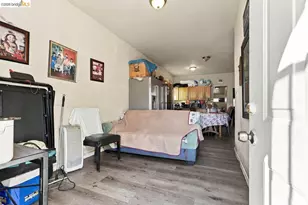 537 Chester, Oakland, CA 94607 - Photo 16