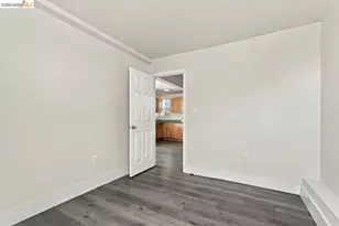 537 Chester, Oakland, CA 94607 - Photo 62