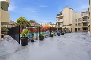 77 Fairmount Ave, Oakland, CA 94611 - Photo 26