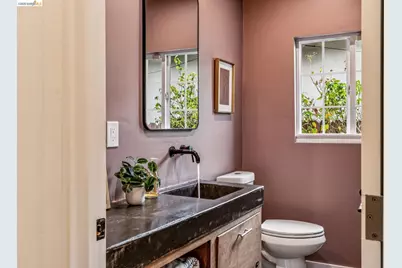 978 63rd St, Oakland, CA 94608 - Photo 24