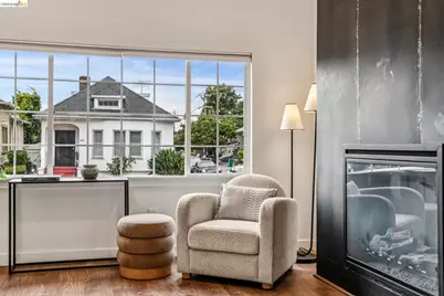 978 63rd St, Oakland, CA 94608 - Photo 8