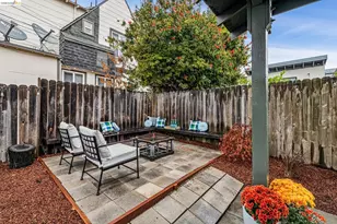 978 63rd St, Oakland, CA 94608 - Photo 32