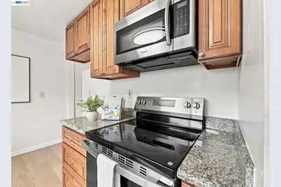 8146 Pebble Beach Ave, Newark, CA 94560 - Photo 14