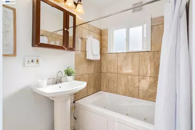 3007 Kingsland Ave, Oakland, CA 94619 - Photo 28