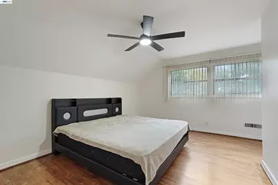 3055 Country Club Blvd, Stockton, CA 95204 - Photo 16