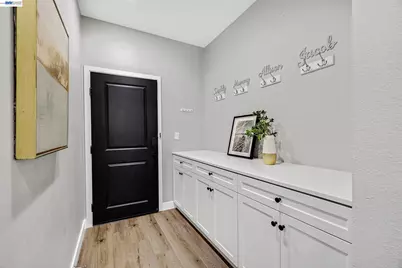 1920 Willow St, Alameda, CA 94501 - Photo 14