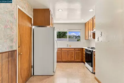 2552 Henry Ave, Pinole, CA 94564 - Photo 8